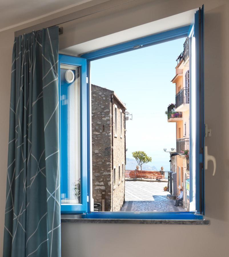 Casa Blandano B&B Кастелмола Екстериор снимка
